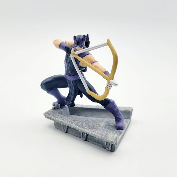 Disney Store Marvel & Subs. Hawkeye Figure on Base Superhero Cake Topper - Picture 1 of 5